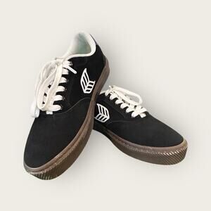 CARIUMA Sneakers Mens Black Naioca Organic Low Top Skater Suede Casual Sz. 8